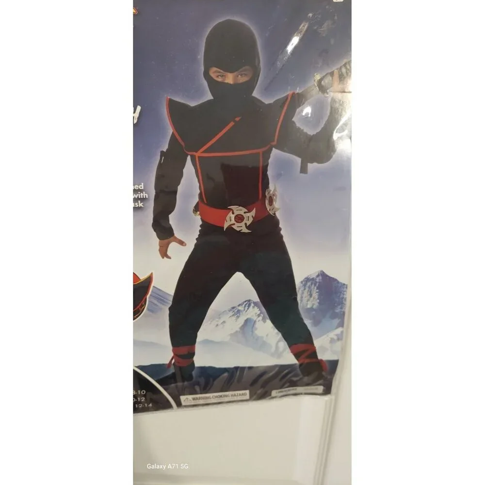 Stealth Ninja Halloween Costume Size Smal 6-8 Includes Jumpsuit Belt Mask Cospla